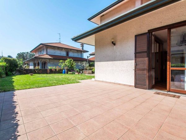 casa indipendente in vendita a Gorla Maggiore