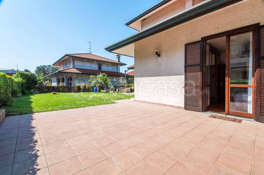 casa indipendente in vendita a Gorla Maggiore
