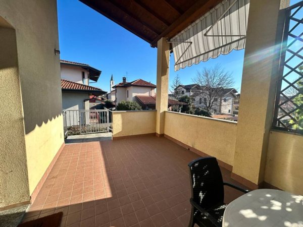 casa indipendente in vendita a Gorla Maggiore