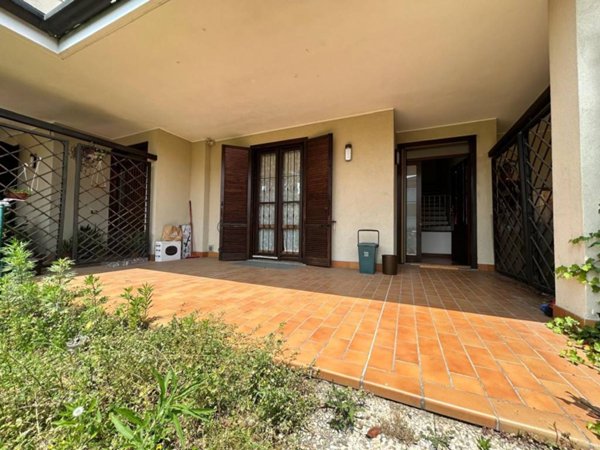 casa indipendente in vendita a Gorla Maggiore
