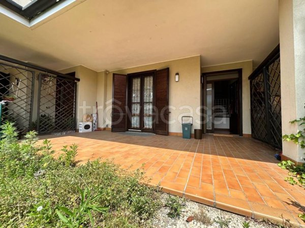 casa indipendente in vendita a Gorla Maggiore