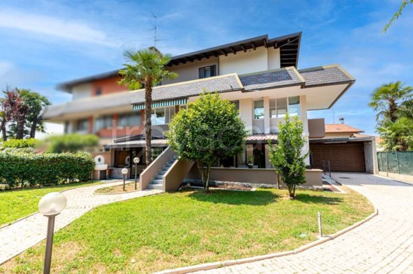 casa indipendente in vendita a Gorla Maggiore