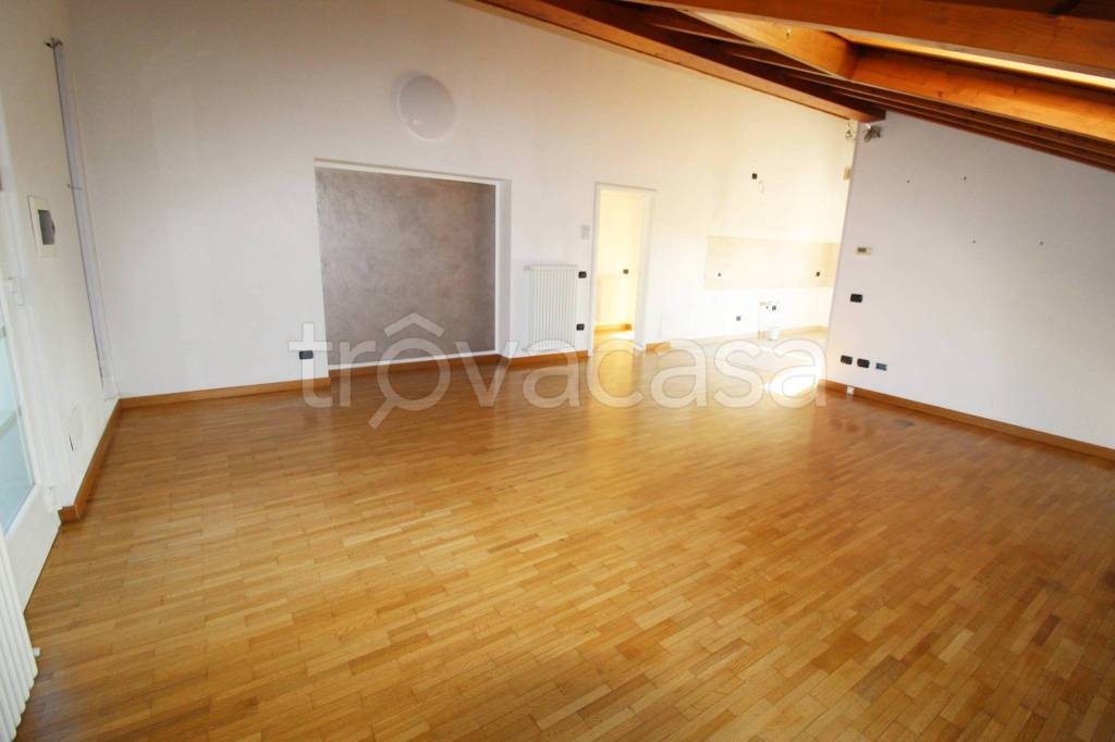 appartamento in vendita a Gorla Maggiore