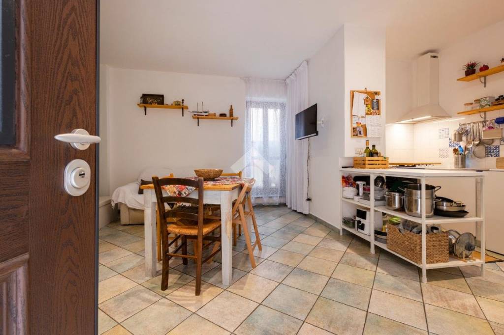 casa indipendente in vendita a Gorla Maggiore