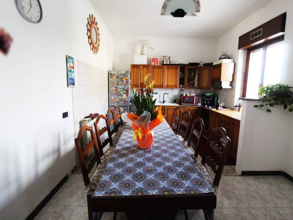 appartamento in vendita a Gorla Maggiore