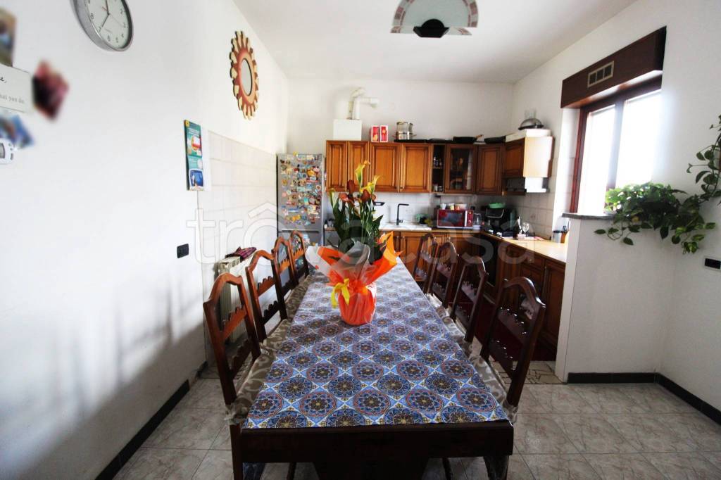 appartamento in vendita a Gorla Maggiore