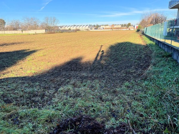 terreno edificabile in vendita a Gorla Maggiore