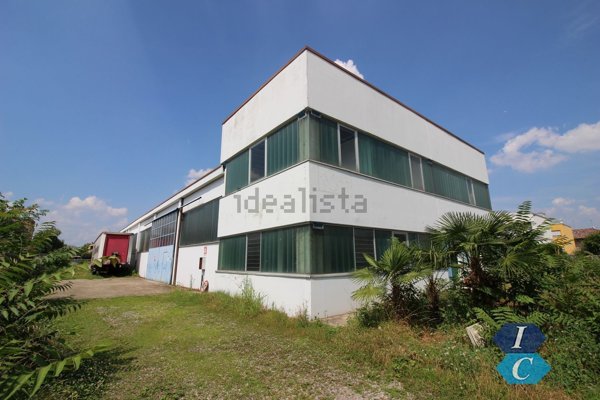 capannone in vendita a Gorla Maggiore