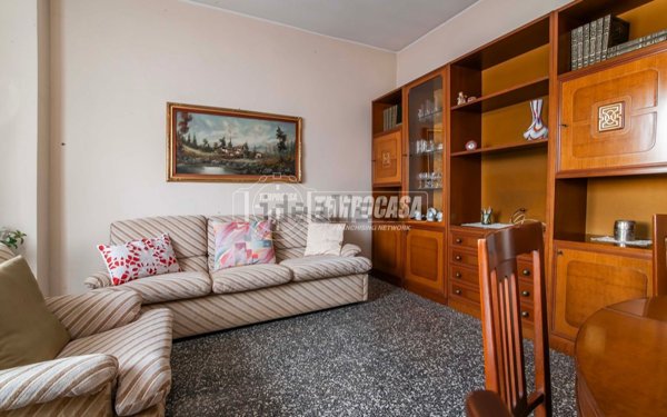 appartamento in vendita a Gorla Maggiore