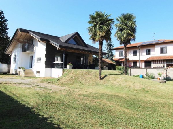 casa indipendente in vendita a Gorla Maggiore