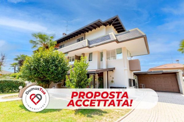 casa indipendente in vendita a Gorla Maggiore