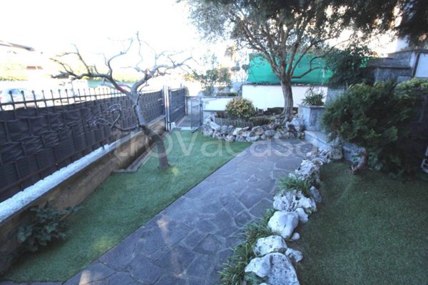 casa indipendente in vendita a Gorla Maggiore