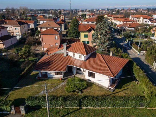 casa indipendente in vendita a Gorla Maggiore