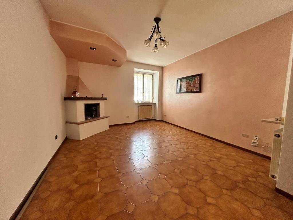 appartamento in vendita a Gorla Maggiore