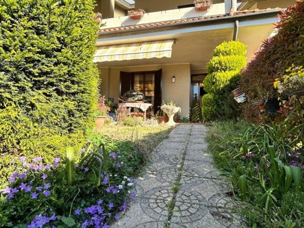 casa indipendente in vendita a Gorla Maggiore