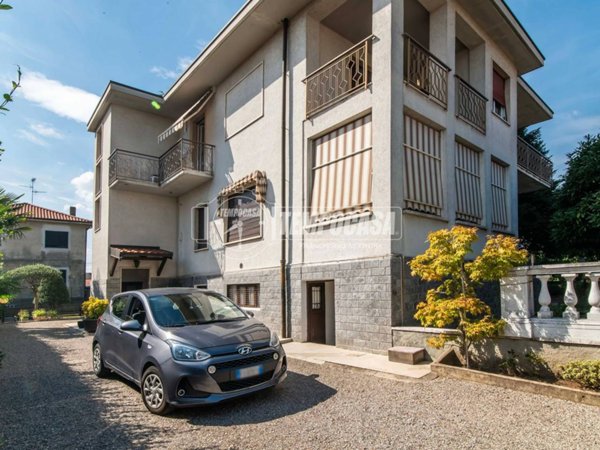 casa indipendente in vendita a Gorla Maggiore