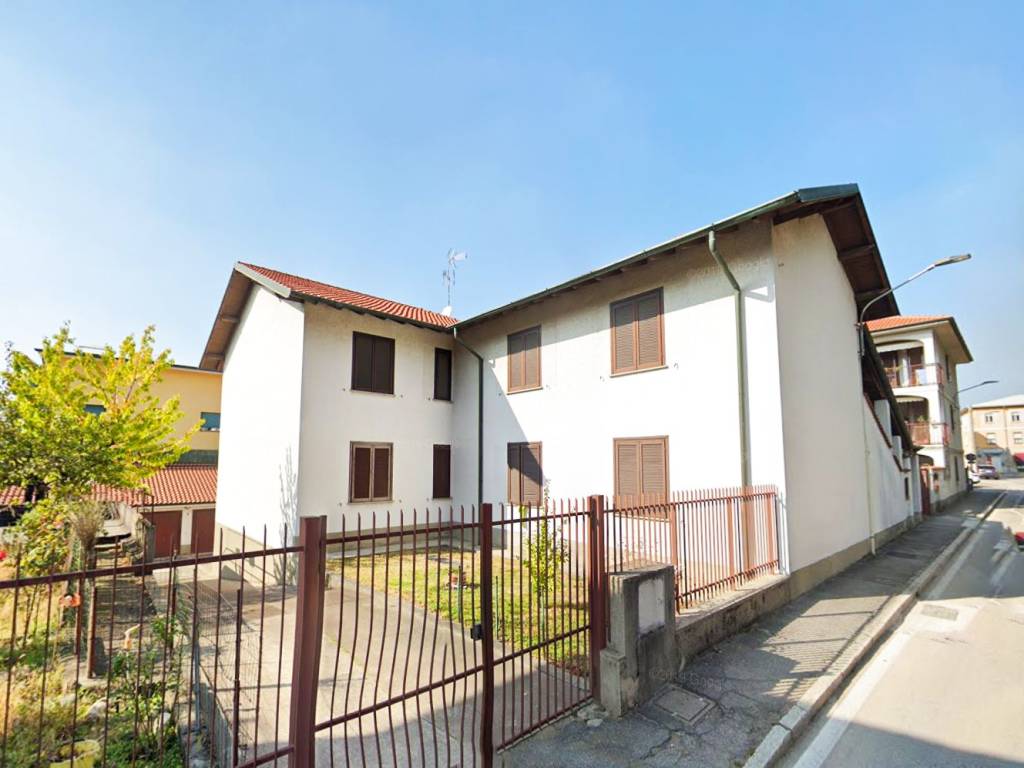 intera palazzina in vendita a Gorla Minore