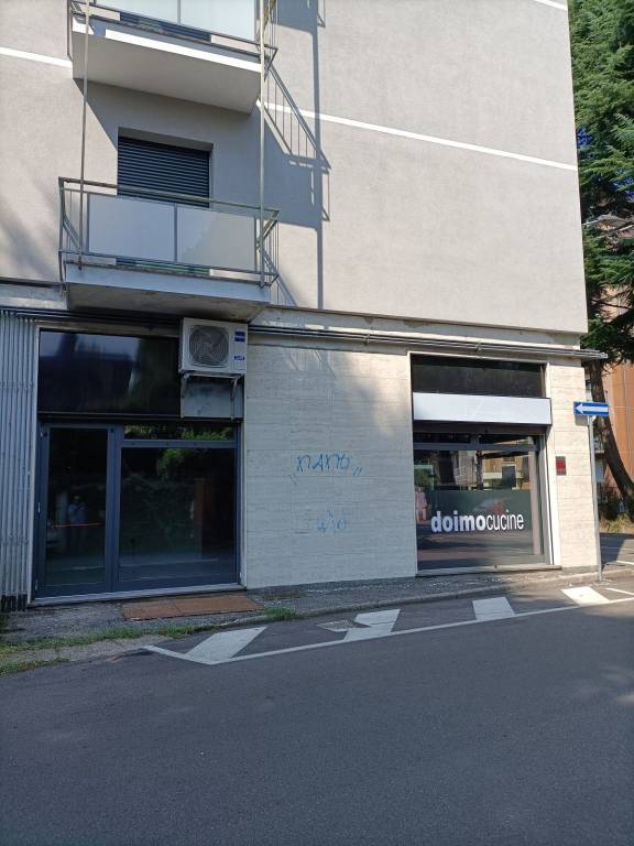 appartamento in vendita a Gorla Minore