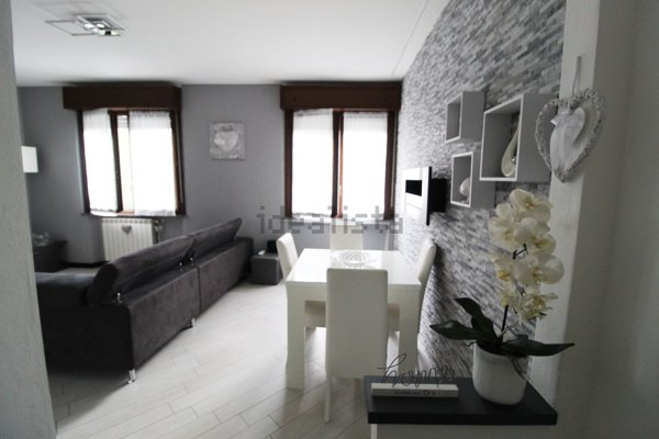 appartamento in vendita a Gorla Minore