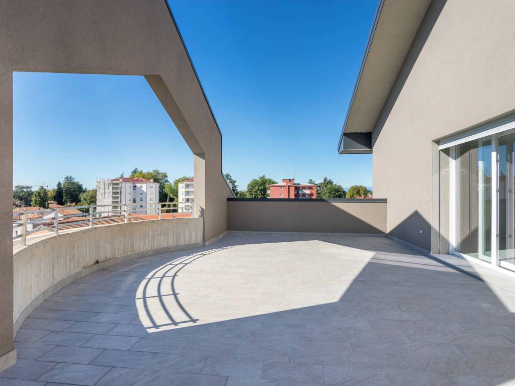 appartamento in vendita a Gorla Minore