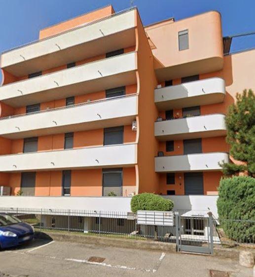 appartamento in vendita a Gorla Minore