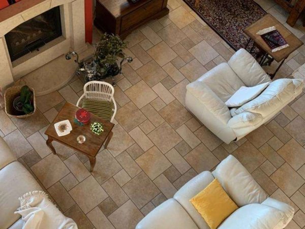 appartamento in vendita a Gorla Minore