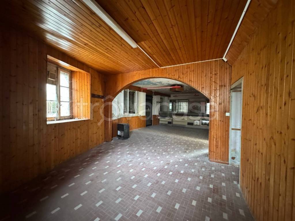 appartamento in vendita a Gorla Minore