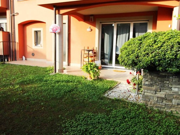 appartamento in vendita a Gorla Minore