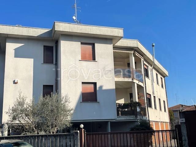 appartamento in vendita a Gorla Minore