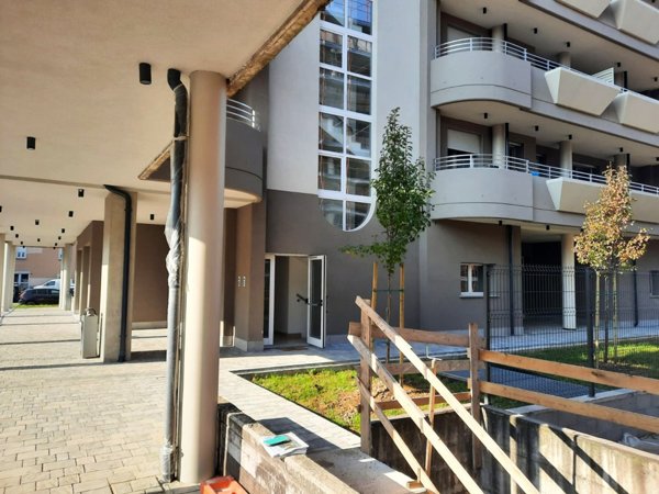 appartamento in vendita a Gorla Minore