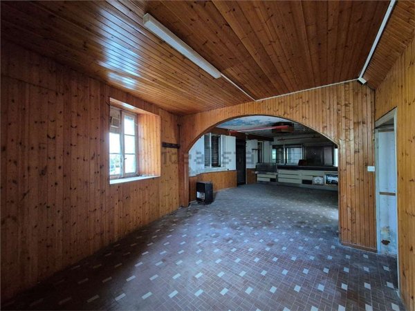 appartamento in vendita a Gorla Minore