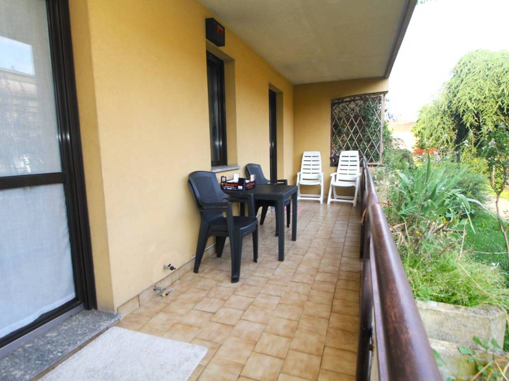 appartamento in vendita a Gorla Minore