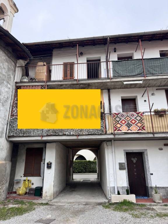 appartamento in vendita a Gorla Minore