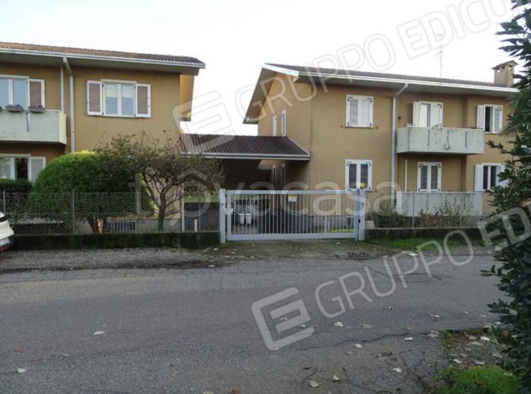 appartamento in vendita a Gorla Minore