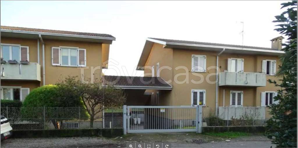 appartamento in vendita a Gorla Minore