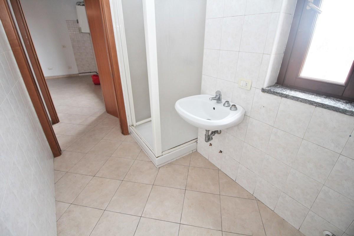 appartamento in vendita a Gorla Minore in zona Prospiano