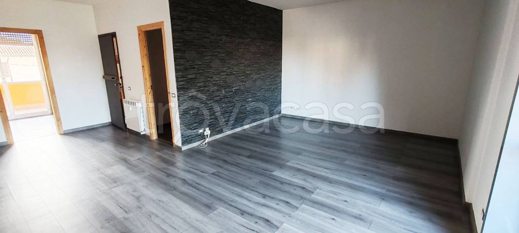 appartamento in vendita a Gorla Minore