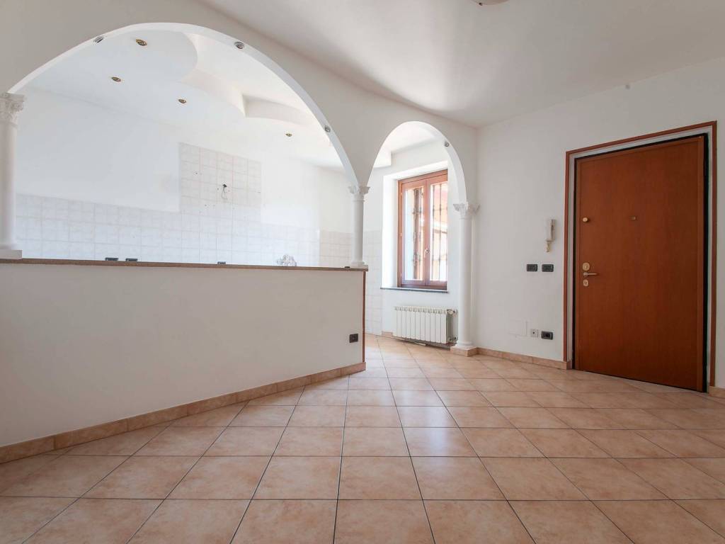 appartamento in vendita a Gorla Minore