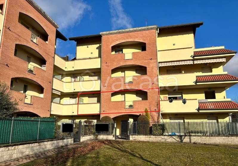 appartamento in vendita a Gorla Minore