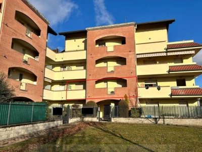 appartamento in vendita a Gorla Minore