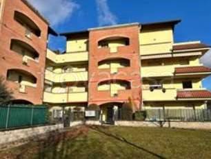appartamento in vendita a Gorla Minore