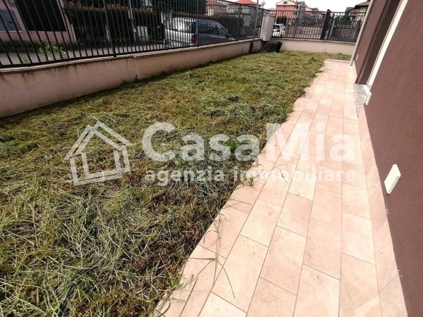 casa indipendente in vendita a Gorla Minore