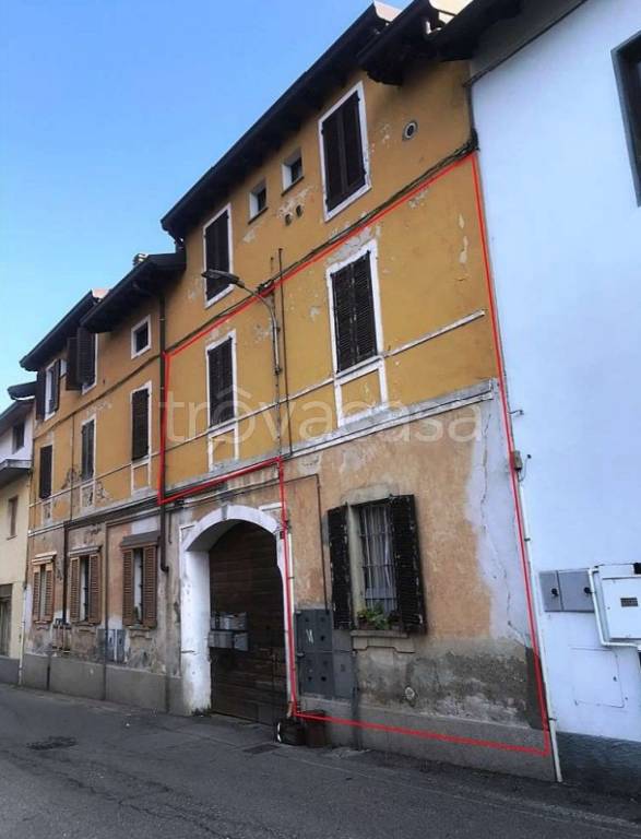 appartamento in vendita a Gorla Minore