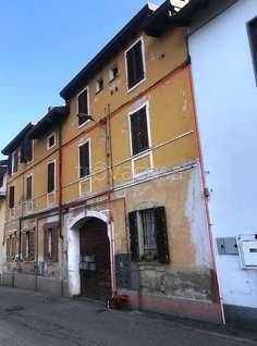 appartamento in vendita a Gorla Minore