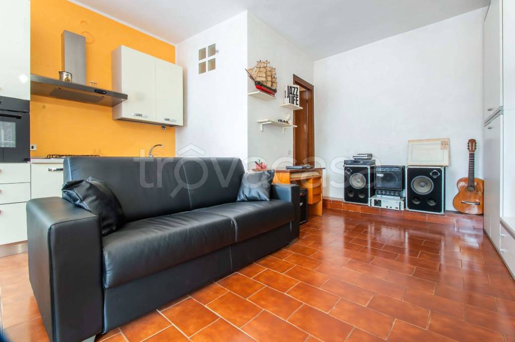 appartamento in vendita a Gorla Minore