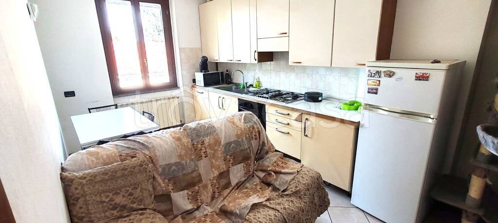 appartamento in vendita a Gorla Minore in zona Prospiano