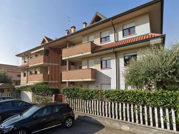 appartamento in vendita a Gorla Minore