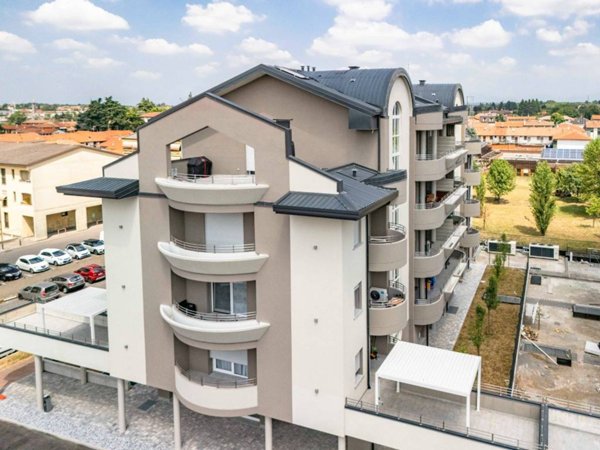 appartamento in vendita a Gorla Minore