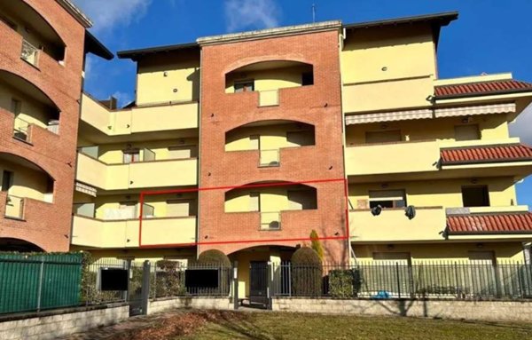 appartamento in vendita a Gorla Minore