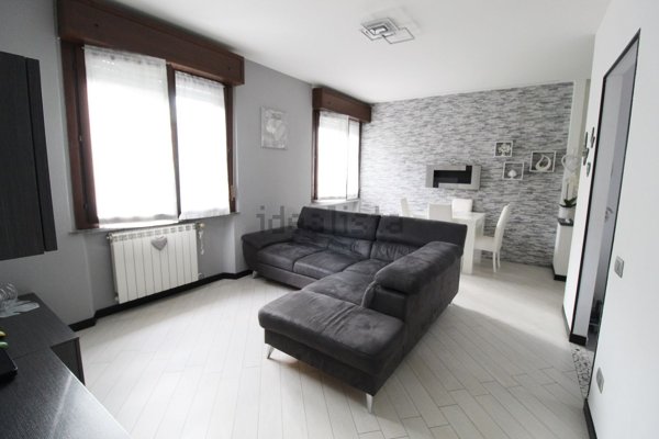 appartamento in vendita a Gorla Minore